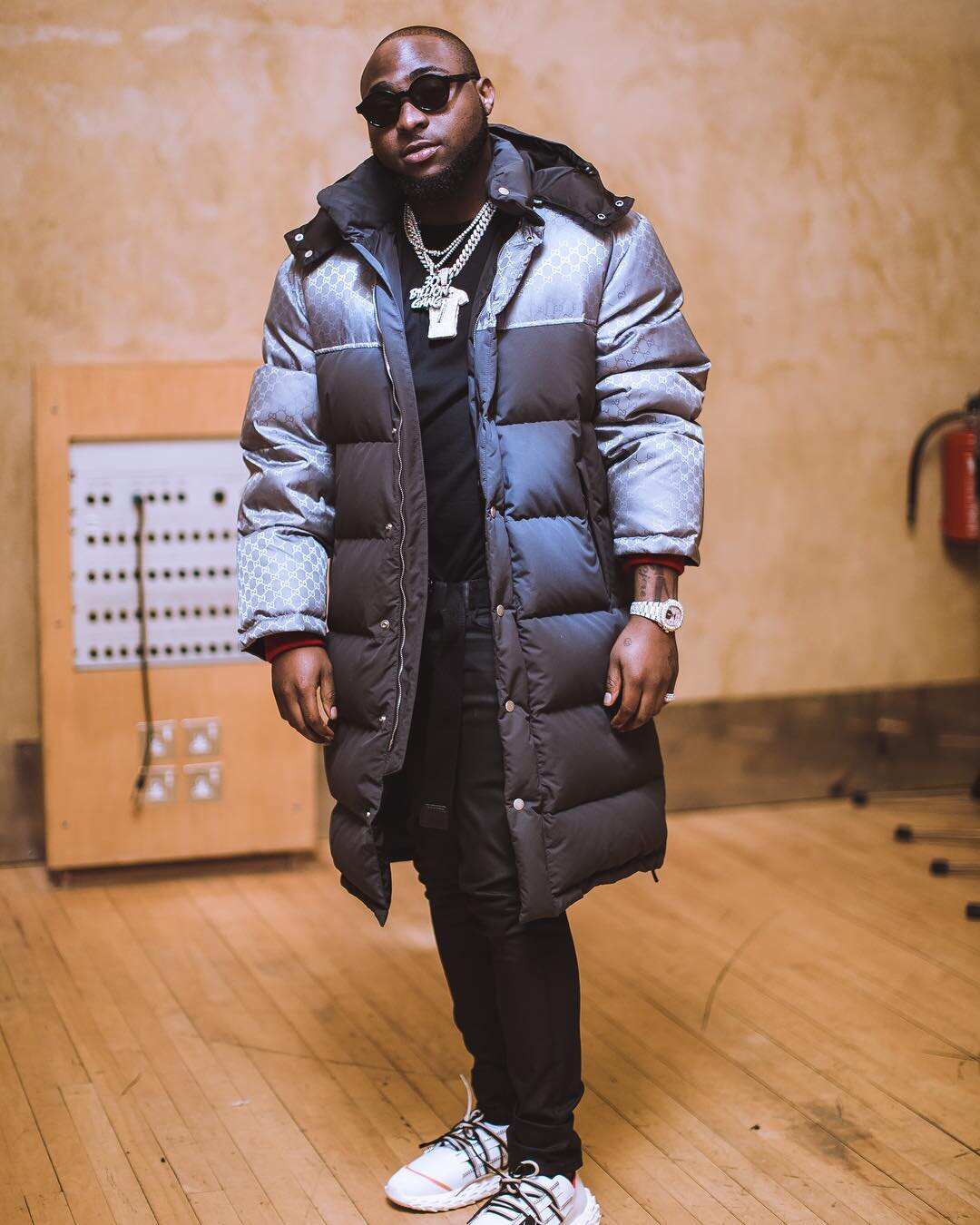 I cost a lot, period! - Davido says as he steps out looking stylish