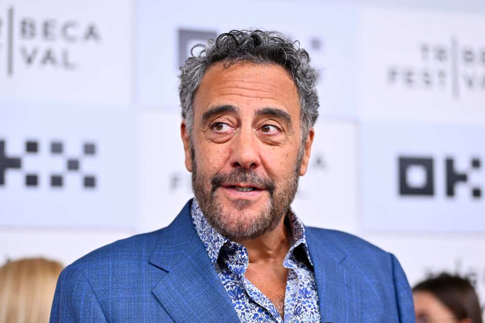 brad garrett net worth