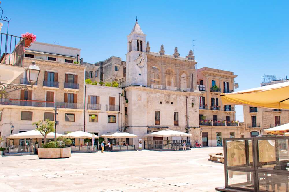 Bari : 10 choses incontournables à faire dans la capitale des Pouilles Bari : 10 choses incontournables à faire dans la capitale des Pouilles