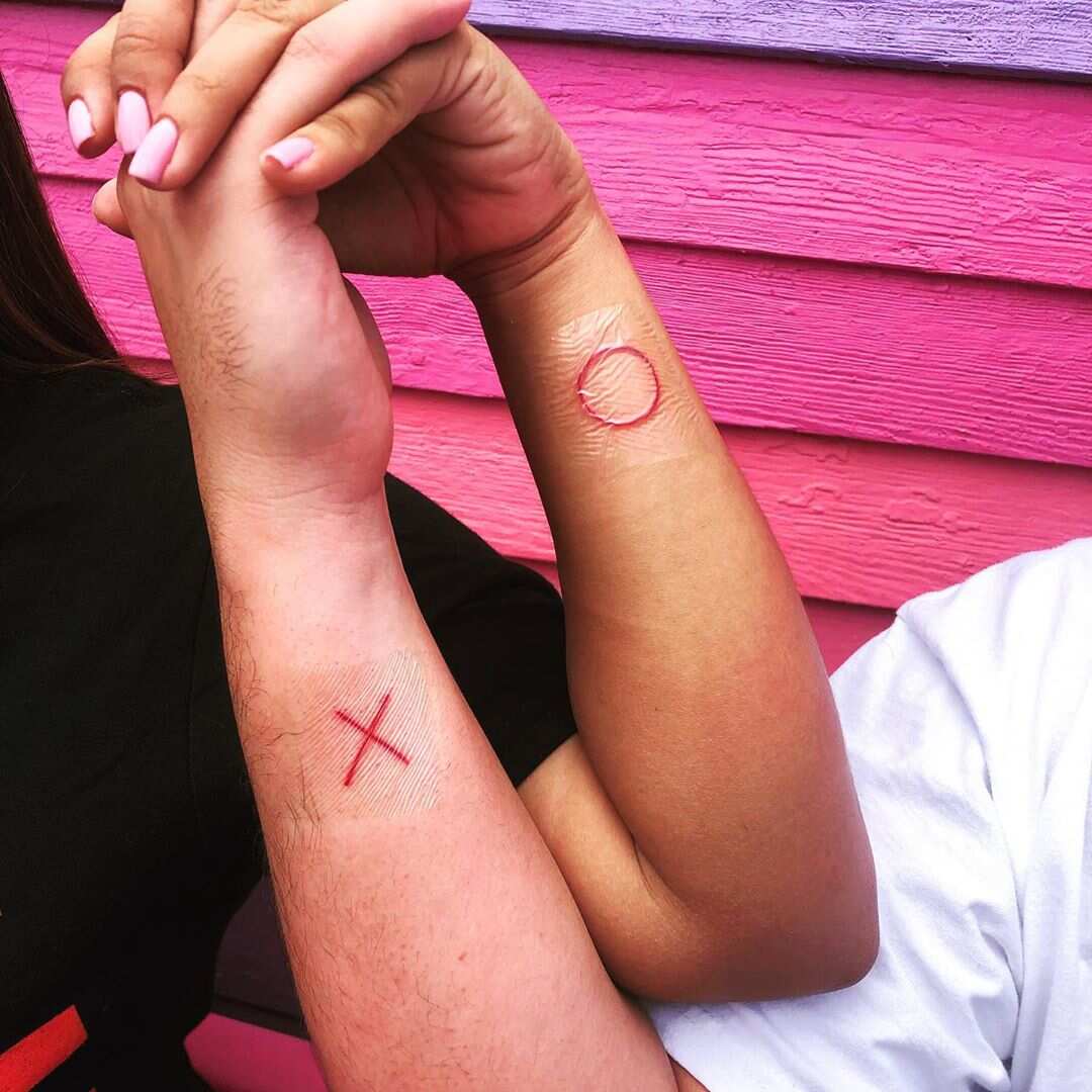 30 Best Friend Tattoo Ideas To Share With Your Bestie | Friend tattoos,  Unique friendship tattoos, Matching friend tattoos
