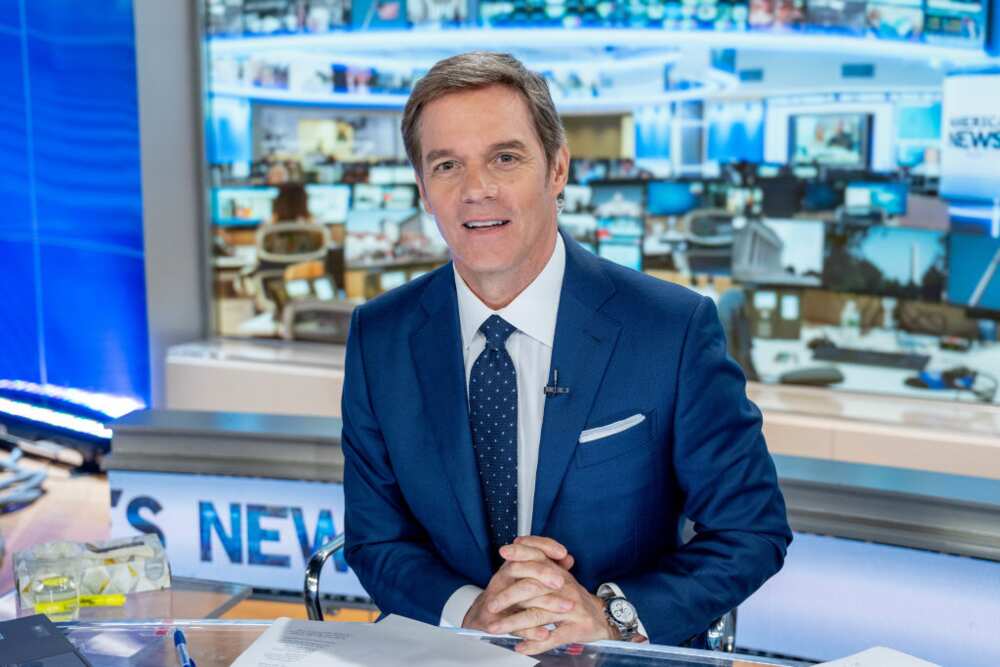 Does Bill Hemmer have wife? Does Bill Hemmer have wife?