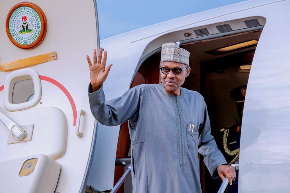 Da duminsa: Daga karshe, Buhari ya shilla Landan ganin Likita