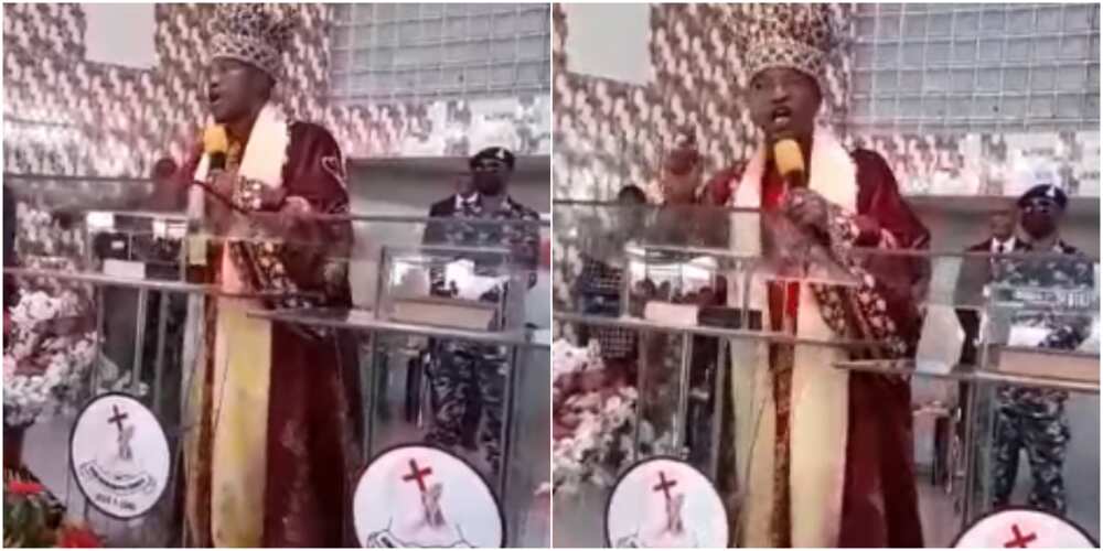 Massive Reactions as Oluwo of Iwo Sings with Melodious Voice in Church, Says Powerful Prayer for Congregation