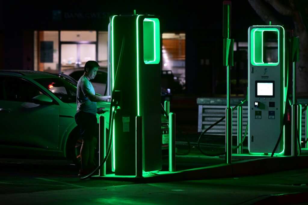 A fifth of new cars in California zero-emission in 2022: data