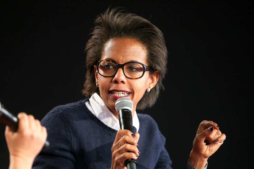 Audrey Pulvar: son parcours du journalisme à la politique Audrey Pulvar: son parcours du journalisme à la politique
