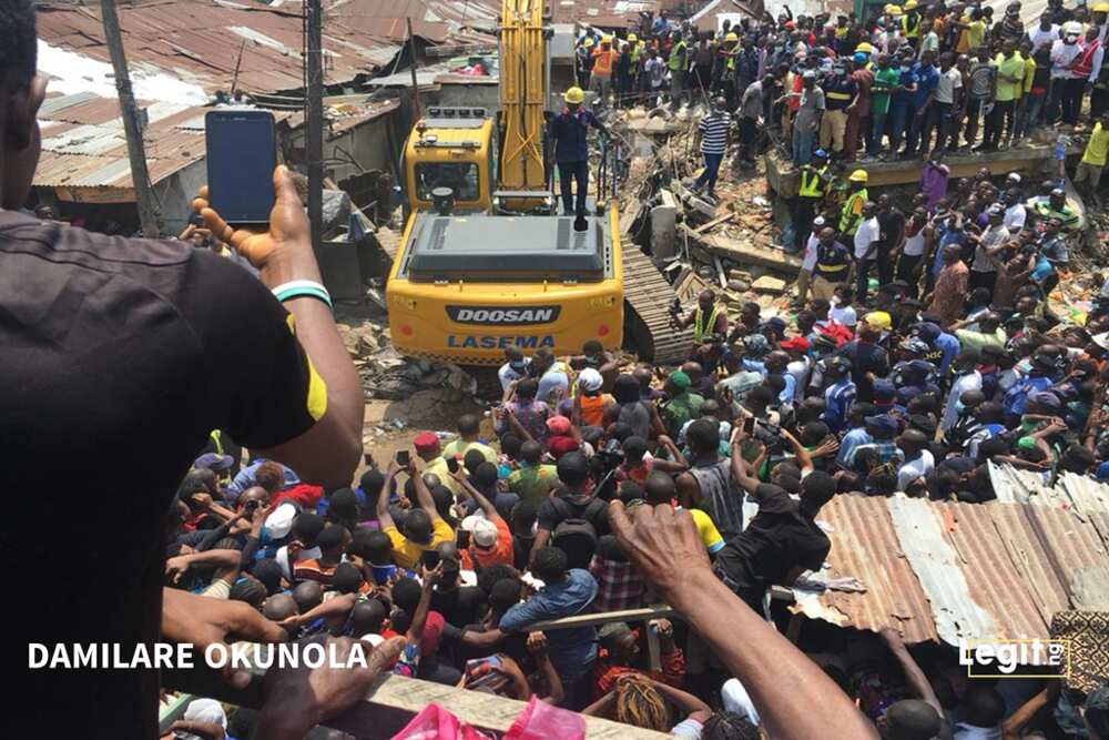 Breaking: Many children feared dead as three-storey building reportedly collapses in Lagos