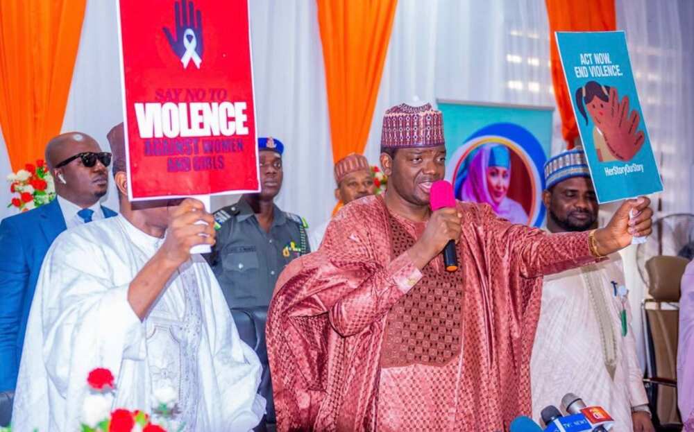 Banditry: Tension As PDP Governor Visit Police Hqts, Asks Officers to Enforce Shoot-at-Sight Order