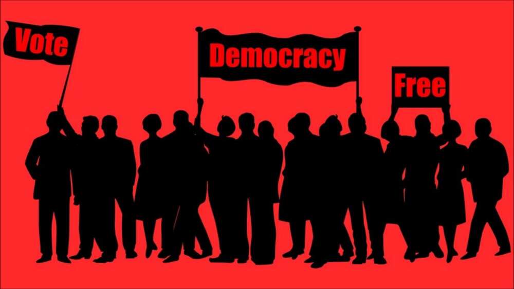 Advantages of democracy
