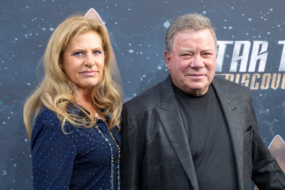 What does Elizabeth Shatner do for a living? What does Elizabeth Shatner do for a living?