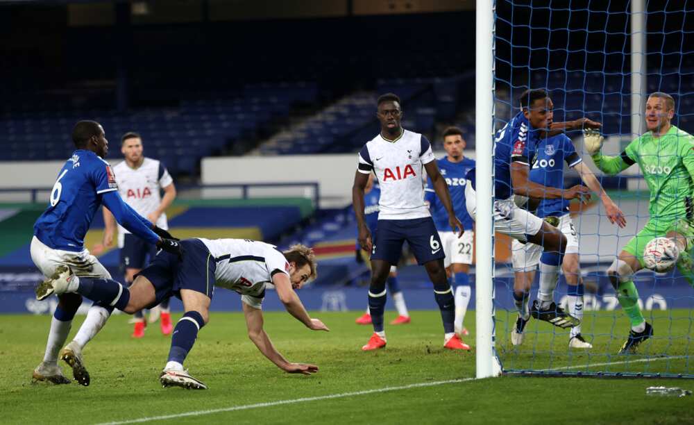 Everton vs Tottenham: Bernard scores winner as Spurs suffer 5-4 defeat in FA Cup