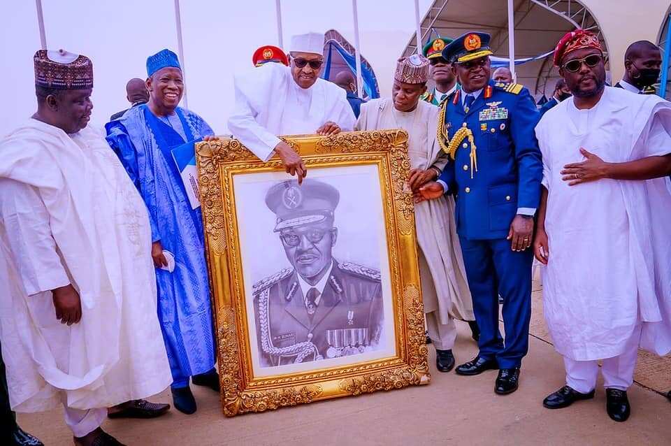 Why Buhari Won’t Hand Over Nigeria to a Corrupt Leader, Influential Northern Senator Shares Stunning Details Why Buhari Won’t Hand Over Nigeria to a Corrupt Leader, Influential Northern Senator Shares Stunning Details