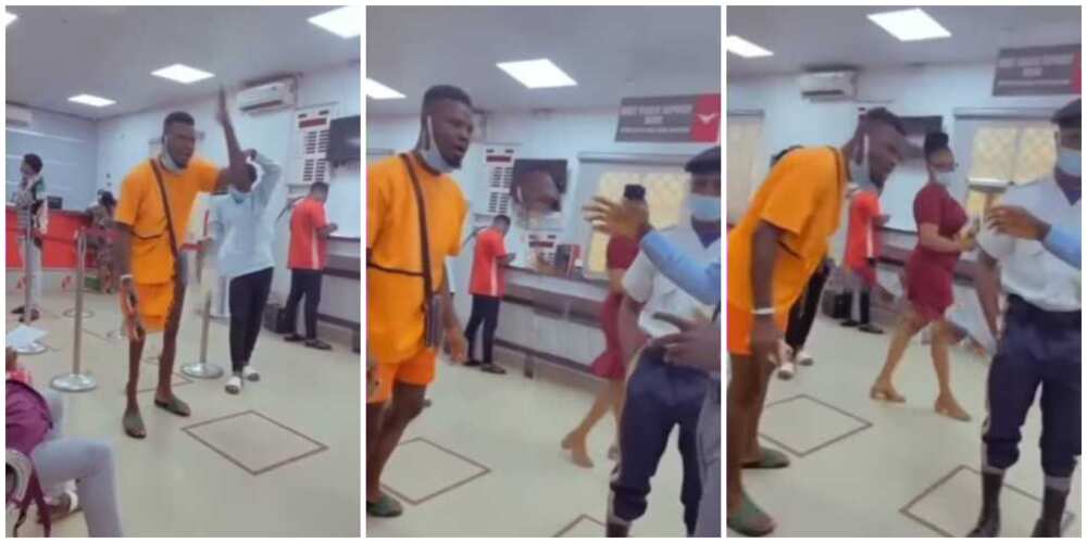 Angry Nigerian man storms bank as over incessant deductions to his account