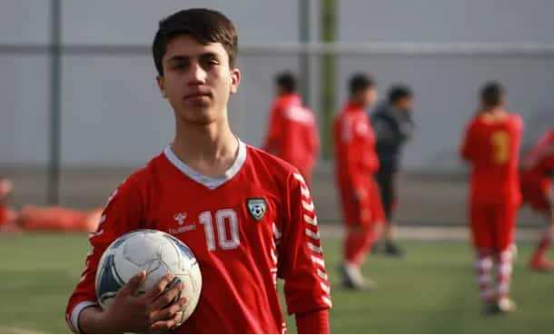 Footballer Zaki Anwari 'dies in Fall from Plane' at Kabul