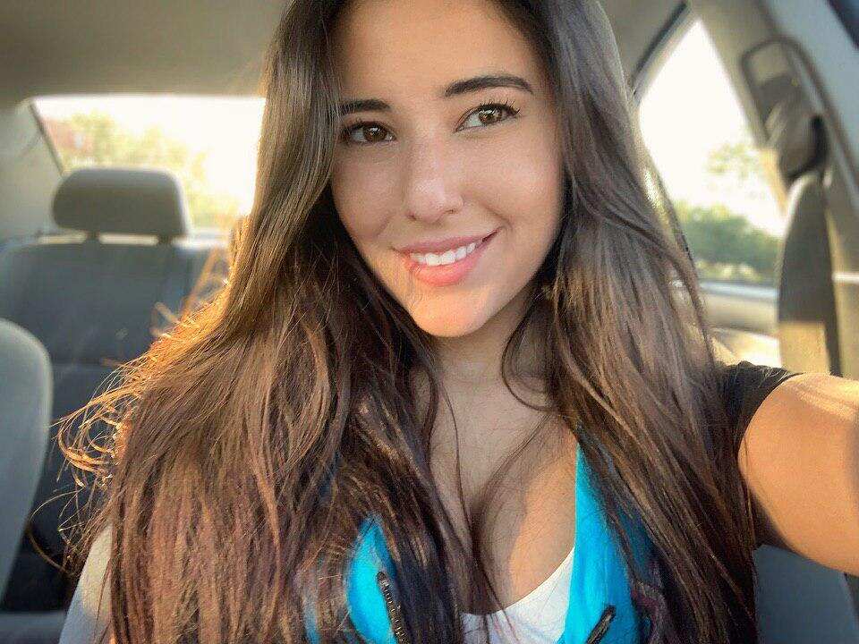 Angie Varona Bio Age Height Measurements And Hot Photos