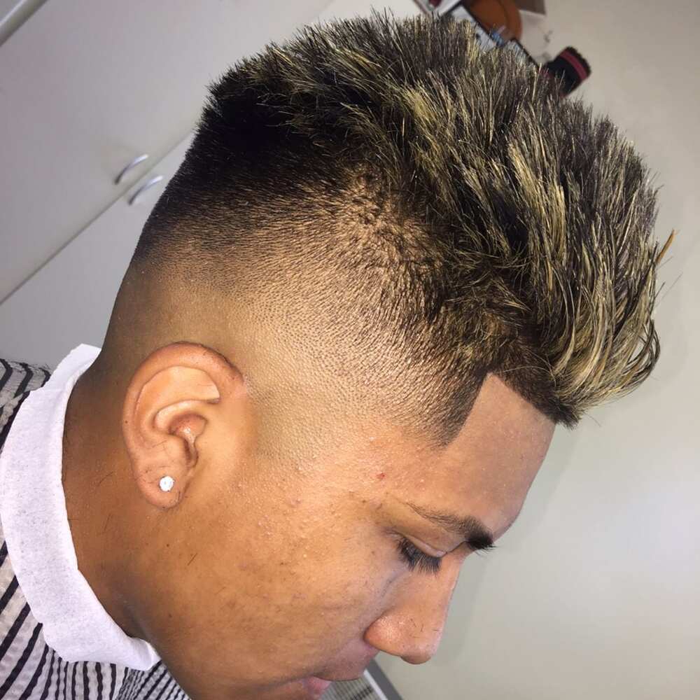 30 Trendy Mohawk Fade Haircuts for Men in 2023