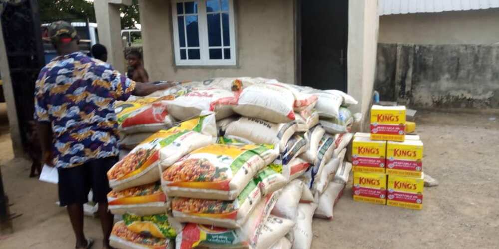COVID-19: Foundation distributes relief items, cash in Benue COVID-19: Foundation distributes relief items, cash in Benue