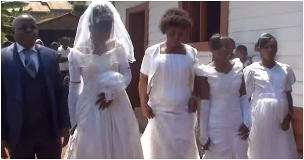 VIDEO : Un pasteur congolais épouse quatre femmes, toutes vierges, et se justifie