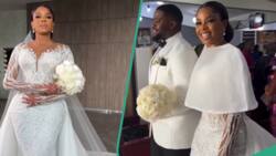 Bride rocks 3-in-1 dress for wedding, looks glamorous, netizens react: "I'm going for this"