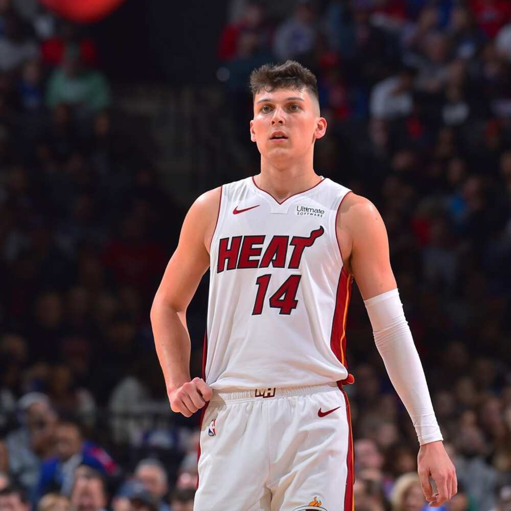 Tyler Herro: 2019 NCAA tournament highlights 