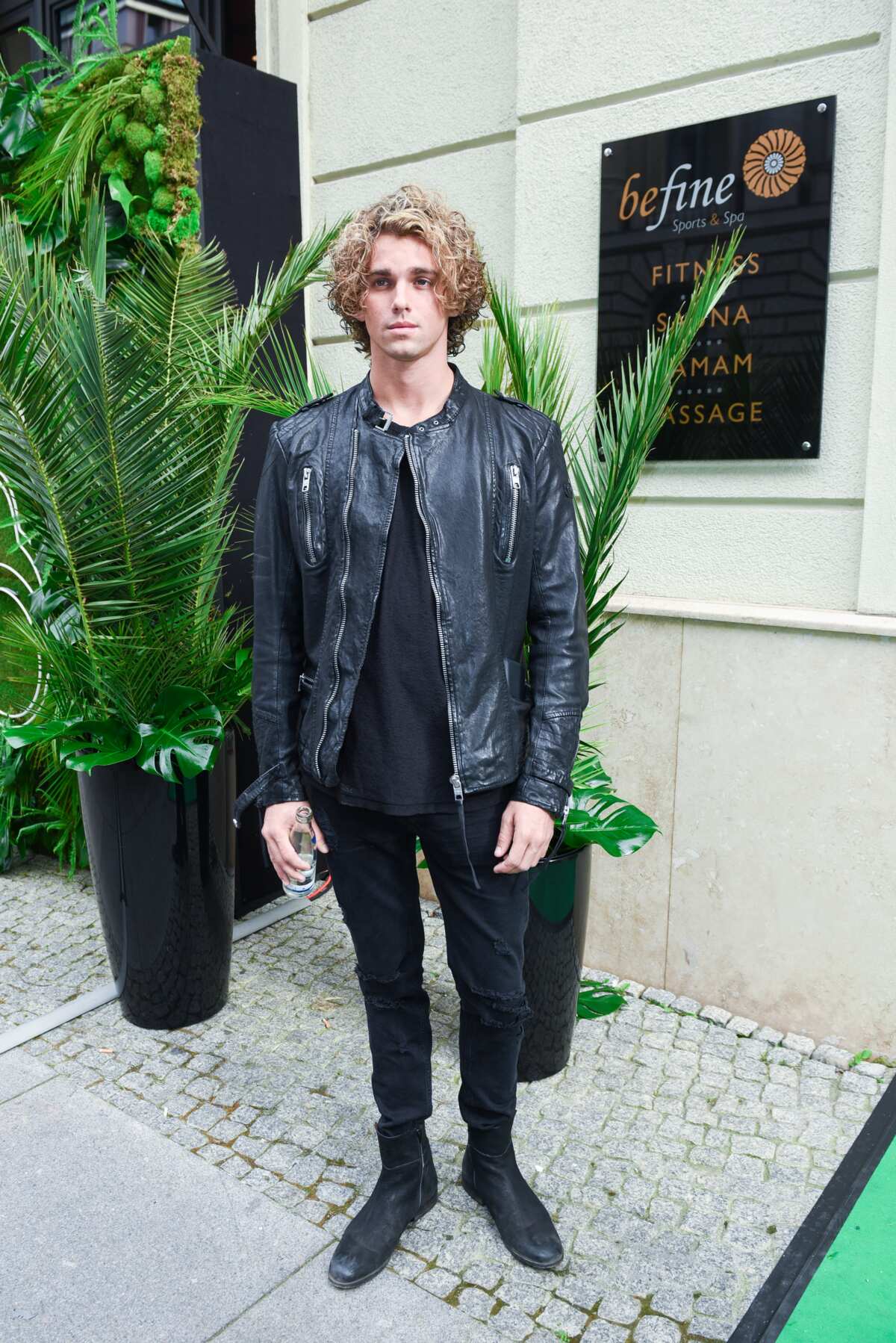 Jay Alvarrez’s Biography: Age, Height, Girlfriend, Net Worth - Legit