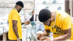 Early Val's gift: Peter Psquare links up with Davido's official jeweller, splashes millions on diamond pieces