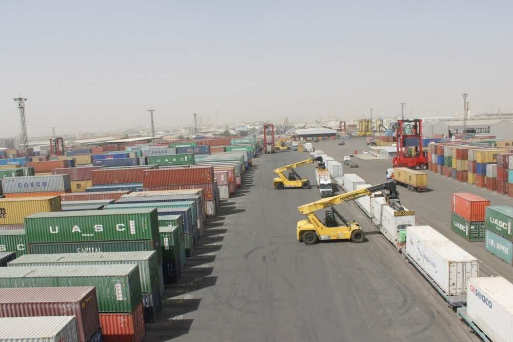 Report: It takes over N1 million to move a container from Apapa to Lagos mainland or it stays trapped Report: It takes over N1 million to move a container from Apapa to Lagos mainland or it stays trapped