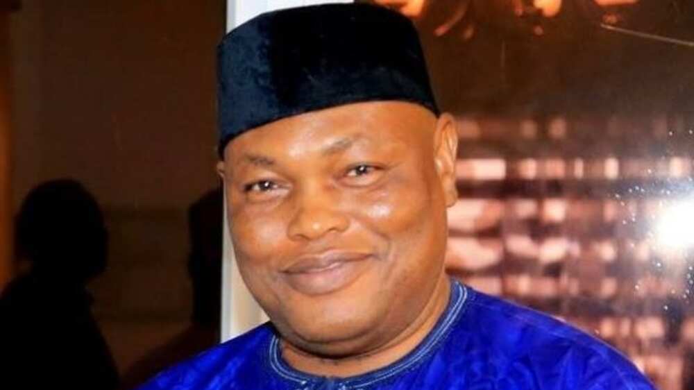 Hawaye sun kwaranya yayin da Atiku yayi babban rashi na hadiminsa watanni 2 bayan mutuwar matarsa Hawaye sun kwaranya yayin da Atiku yayi babban rashi na hadiminsa watanni 2 bayan mutuwar matarsa