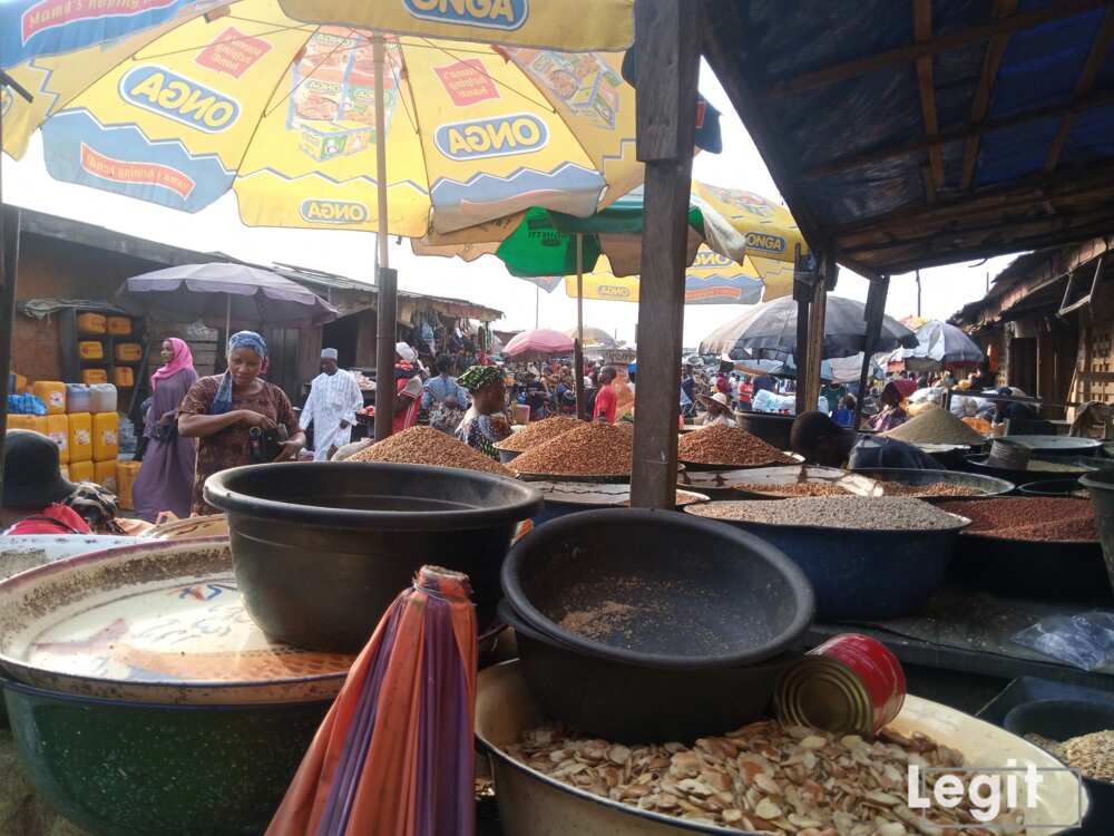 Lagos traders, CBN cashless policy, Mile 12 market