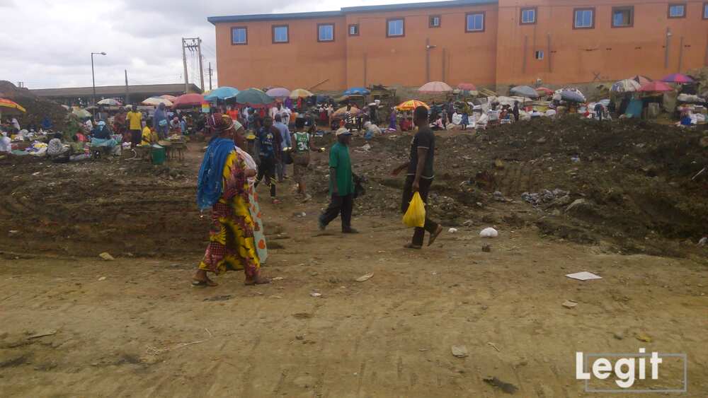 FG ta sanar da fara biyan N30,000 ga masu sana'ar hannu 300,000 a jihohi 10 FG ta sanar da fara biyan N30,000 ga masu sana'ar hannu 300,000 a jihohi 10