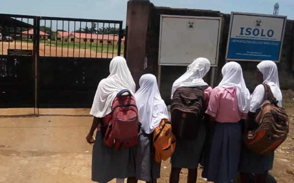 Gwamnatin Kwara Ta Ce Dalibai Musulmi Na Iya Saka Hijabi a Dukkan Makarantunta Gwamnatin Kwara Ta Ce Dalibai Musulmi Na Iya Saka Hijabi a Dukkan Makarantunta