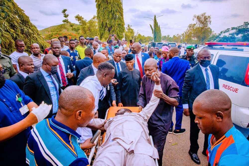 Yemi Osinbajo, Abuja Airport Road, Owo Ondo state. accident, victim, Laolu Akande