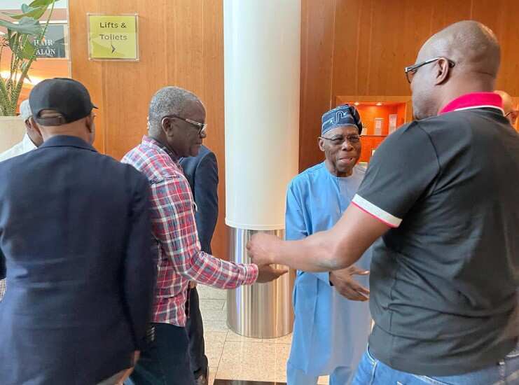 Ana kai ruwa rana tsakanin Atiku da Wike, gwamnan ya gana da Peter Obi da Obasanjo a Landan