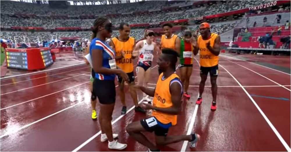 Manuel Antonio proposing to Keula Nidreia at the National Stadium. Photo: Twitter: @ABC Sport.