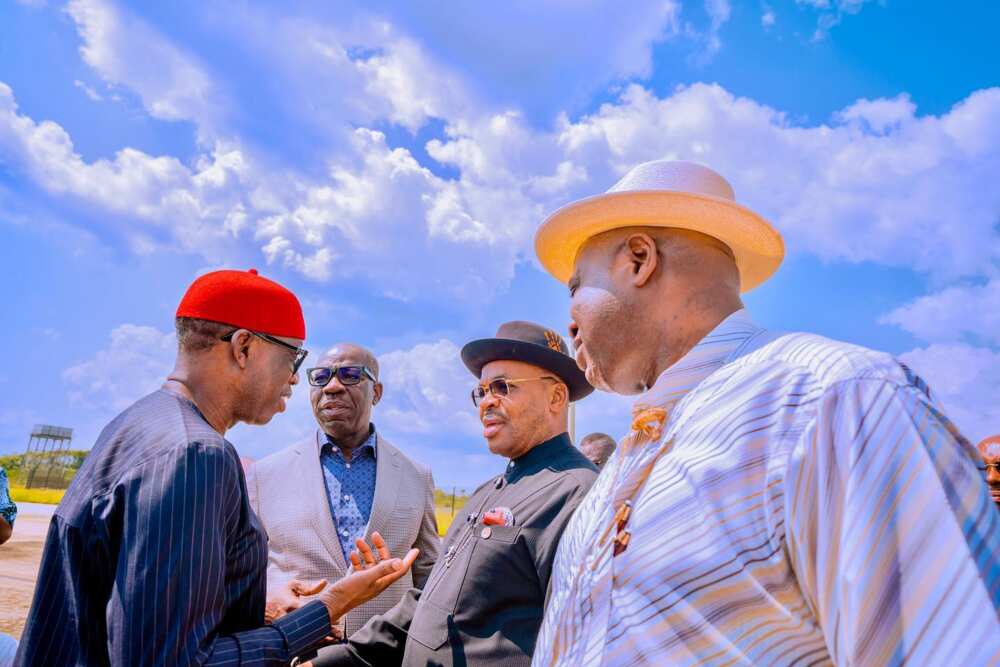 Governor Ifeanyi A. Okowa, Bayelsa state, PDP crisis, Governor Nyesom Wike, Rivers state, G-5 Governors