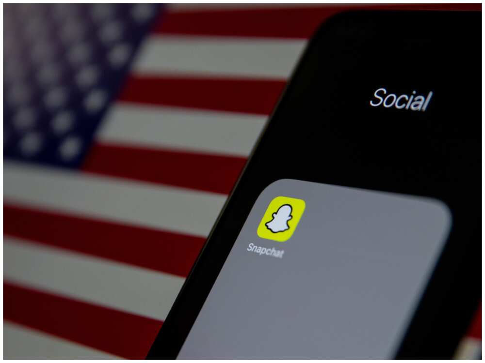 how to get dark mode on snapchat how to get dark mode on snapchat