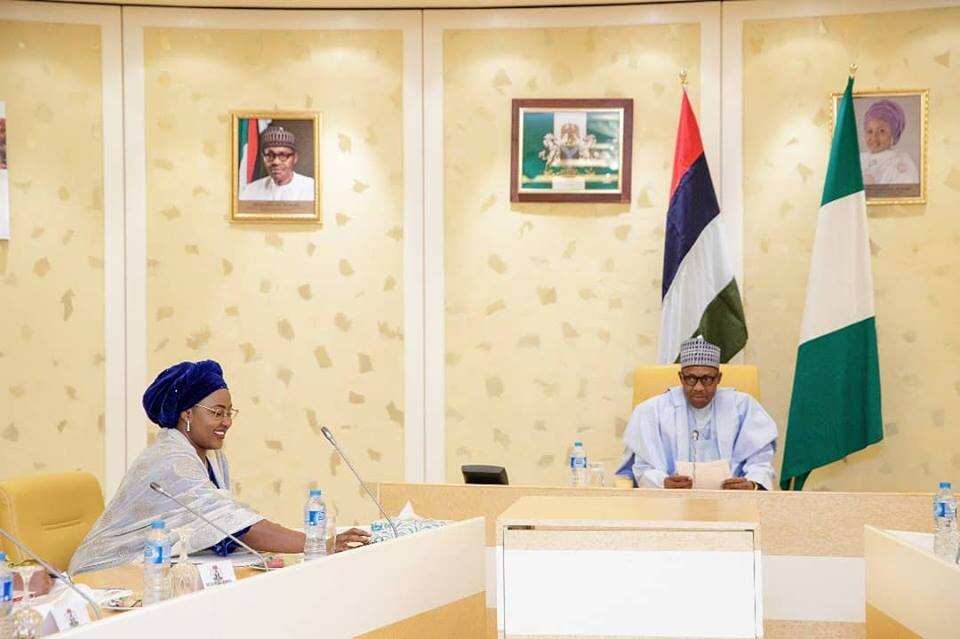 Aisha Buhari ta ari bakin mijinta: Yayan jam’iyyar APC kadai zamu raba ma mukamai