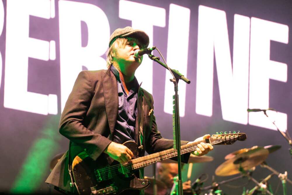 Pete Doherty: biographie, couple, albums et nouvelle vie Pete Doherty: biographie, couple, albums et nouvelle vie