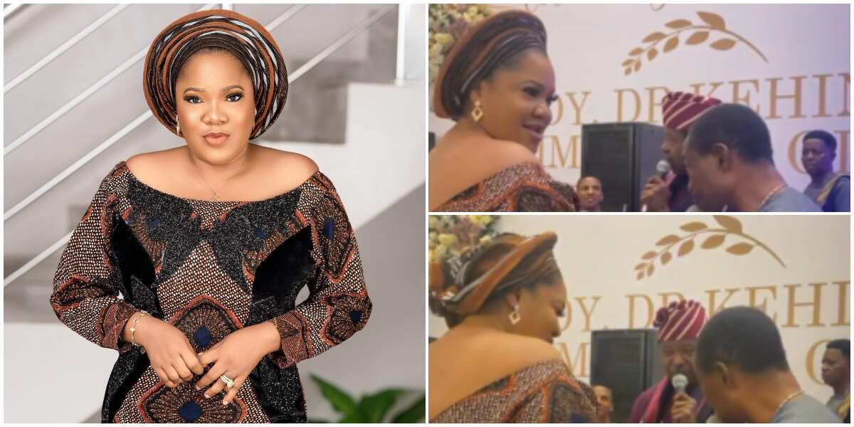 Nollywood's Toyin Abraham rains cash on veteran musician King Sunny Ade as he sings her praises at an event