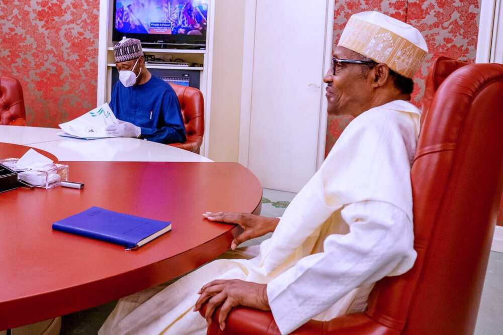 Shugaba Buhari ya yi amanna da namijin kokarin da gwamna Zulum ke yi Shugaba Buhari ya yi amanna da namijin kokarin da gwamna Zulum ke yi