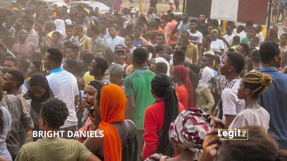 UTME 2020: Despite suspension of NIN, applicants still flood NIMC headquarters