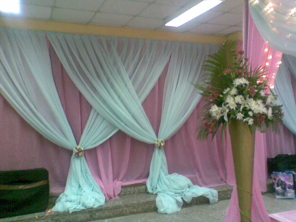 Nigerian church decoration pictures for a wedding - Legit.ng