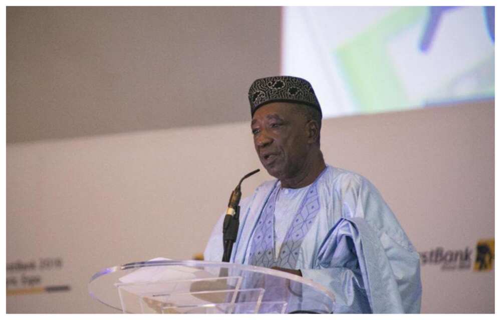 Sabo Nanono: Ministan noma ya fadi dalilin da yasa aikata miyagun laifuka ke karuwa a Nigeria Sabo Nanono: Ministan noma ya fadi dalilin da yasa aikata miyagun laifuka ke karuwa a Nigeria