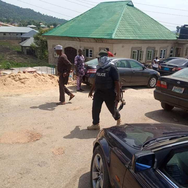 Kogi election: Masked gunmen attack hotel where Makinde, PDP leaders are lodged