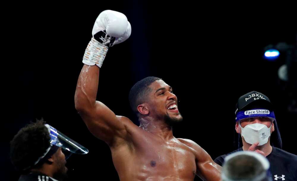 Anthony Joshua hailed by President Buhari after boxing victory over Kubrat Pulev