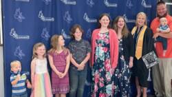 American Mum of 7 Graduates College as Class Valedictorian, Credits Achievement to Kid's Love