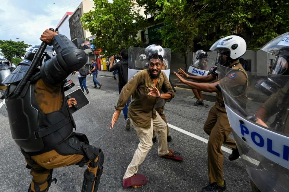 The government earlier imposed a state of emergency that gave security forces sweeping detention powers, but the ordinance lapsed last week The government earlier imposed a state of emergency that gave security forces sweeping detention powers, but the ordinance lapsed last week