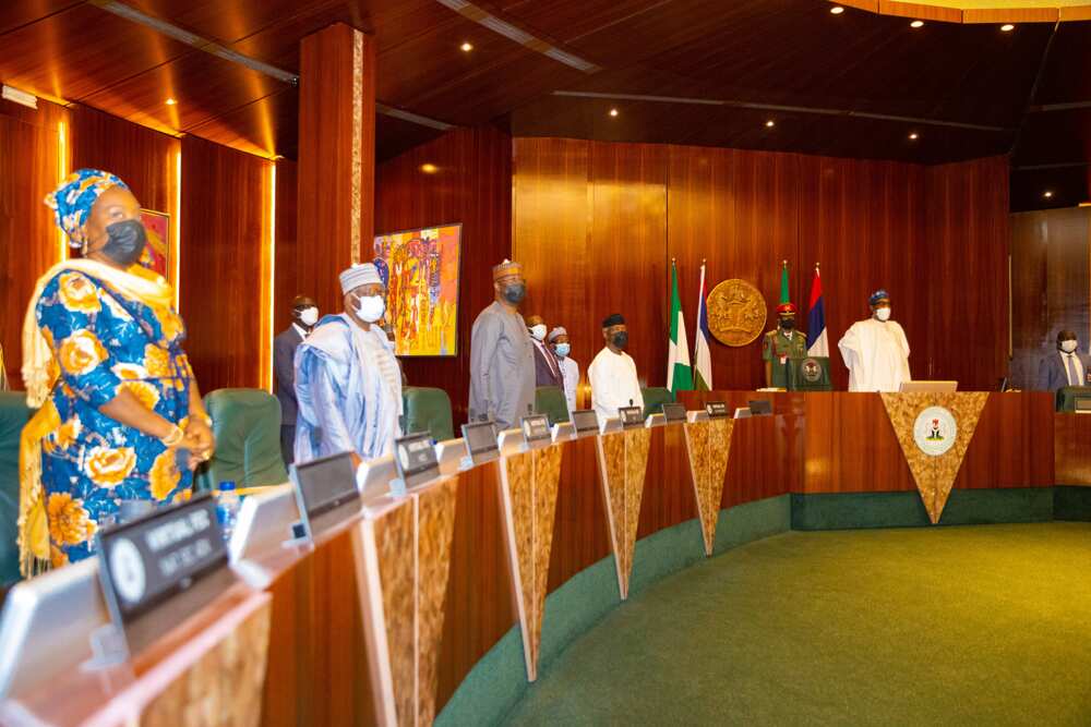 Breaking: Buhari meets with APC governors ahead of March 26 National Convention