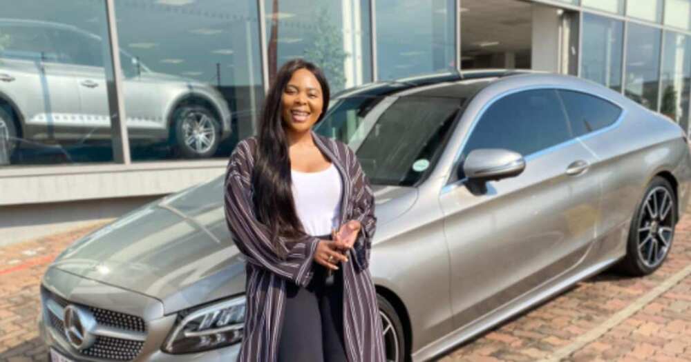 Woman sells Mercedes-Benz, lay sells her car, unemployment