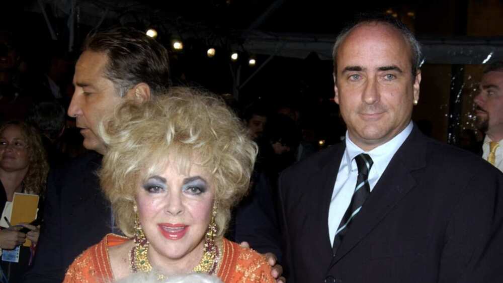 Did Elizabeth Taylor leave anything to her children?