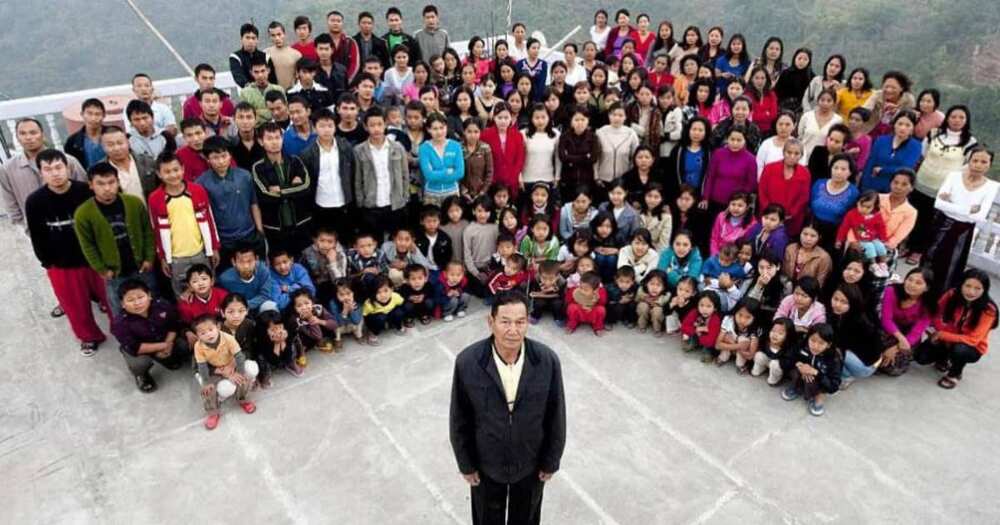 Large family, Ziona Chana, India